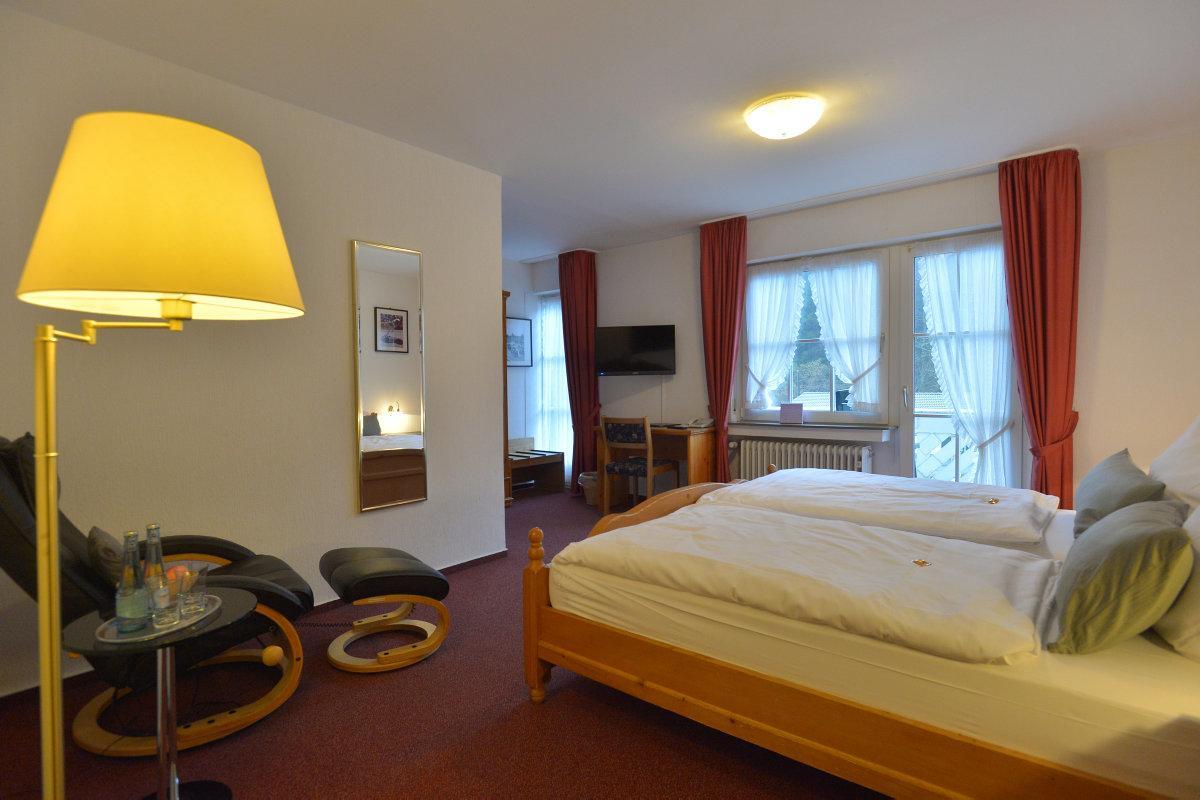 Haus Dumicketal Hotel Drolshagen ภายนอก รูปภาพ