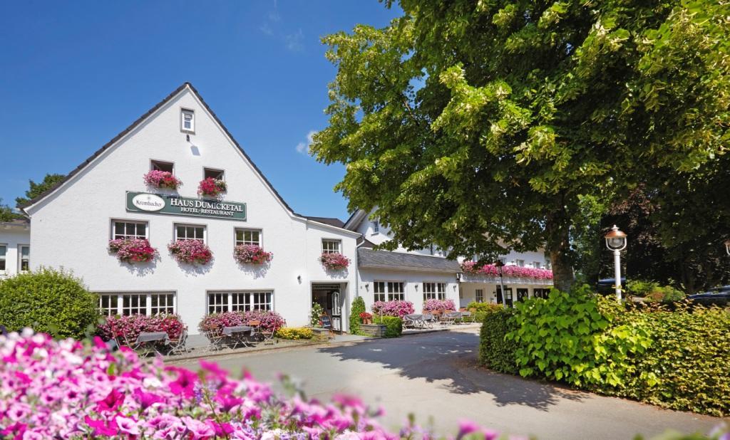 Haus Dumicketal Hotel Drolshagen ภายนอก รูปภาพ